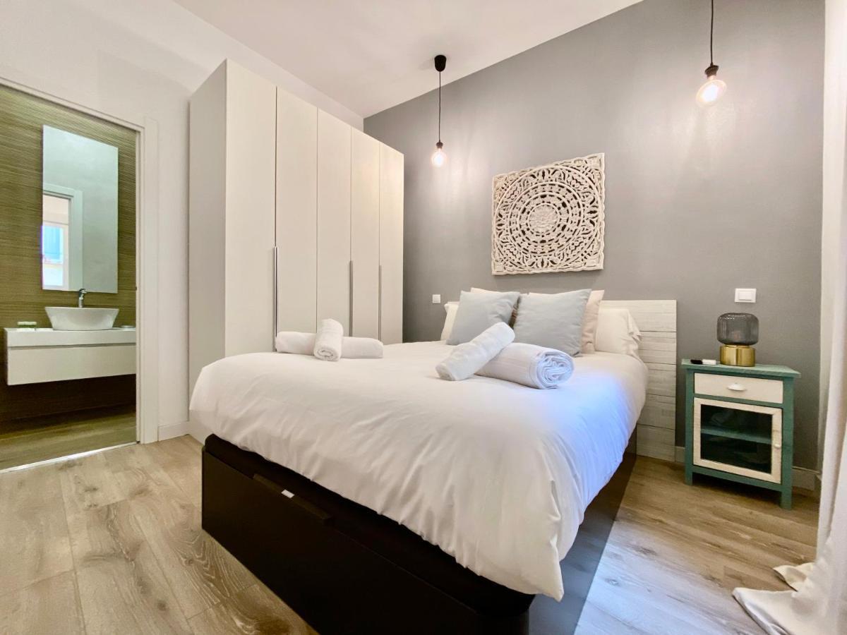Charming La Latina Market Madrid Exterior photo