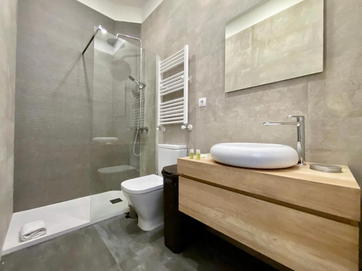 Charming La Latina Market Madrid Exterior photo